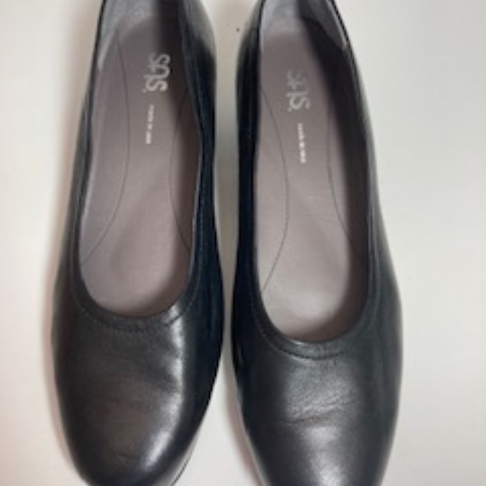 SAS Milano Pumps - Black - Size 9M